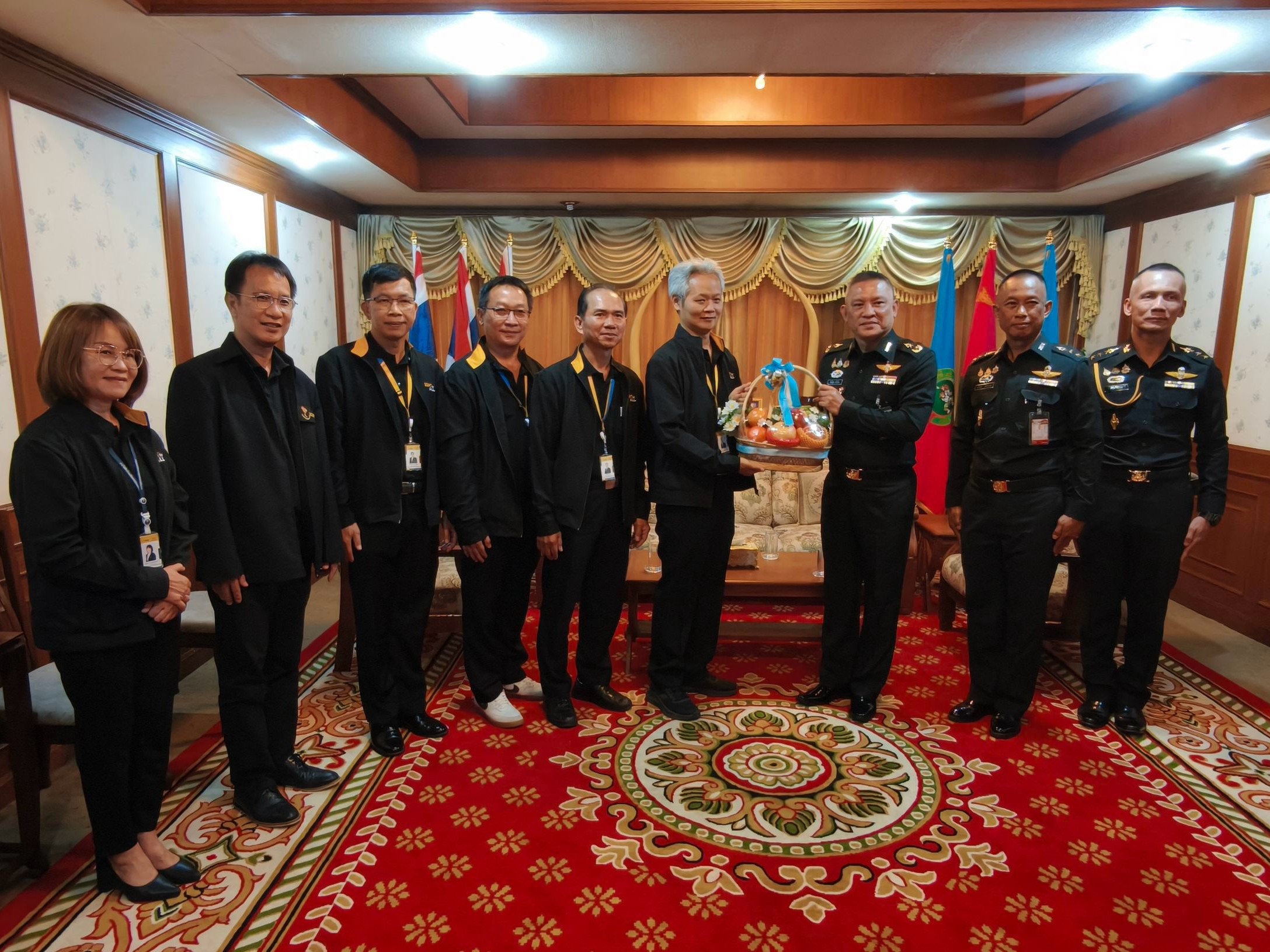 กฟผ.แม่เมาะ ร่วมแสดงความยินดี ผู้บัญชาการมณฑลทหารบกที่ 32 ค่ายสุรศักดิ์มนตรี ในโอกาสเข้ารับตำแหน่งใหม่